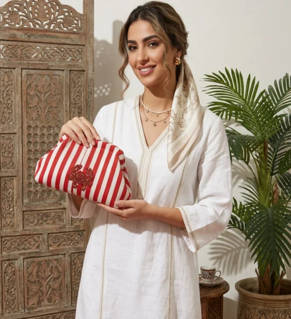 حقيبة مخططة صيفية