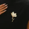14 بروش زهرة الماغنوليا